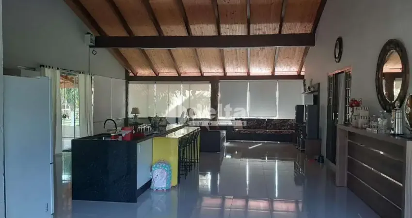 Chácara disponível para venda no bairro Chácaras Eldorado em Uberlândia - MG