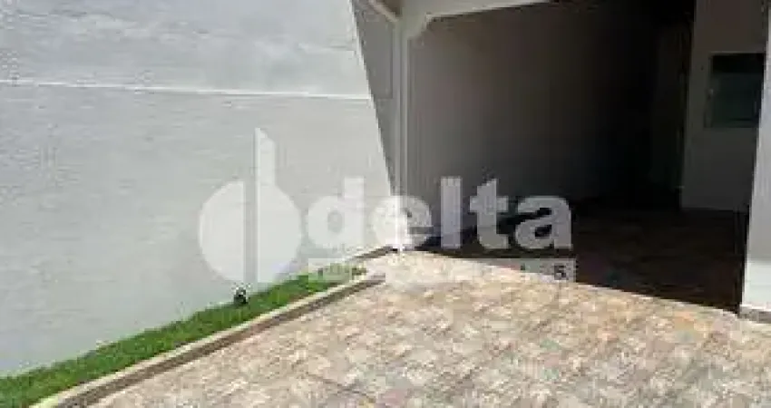Casa residencial disponível para venda no bairro Custódio Pereira em Uberlândia-MG
