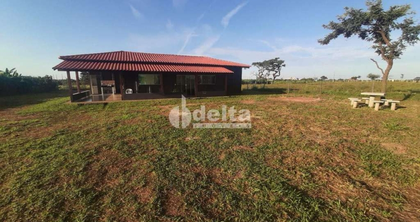 Chácara Residencial disponível para Venda no bairro Área Rural em Uberlândia-MG