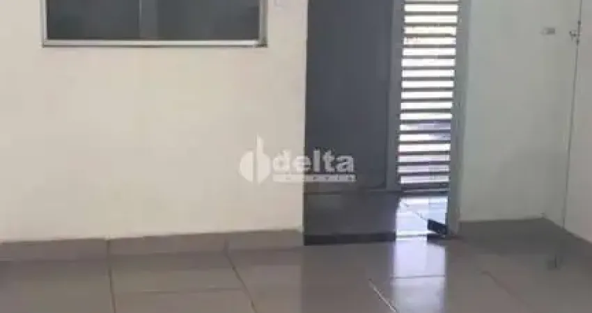 Casa com 3 quartos à venda no Jardim Patrícia, Uberlândia 