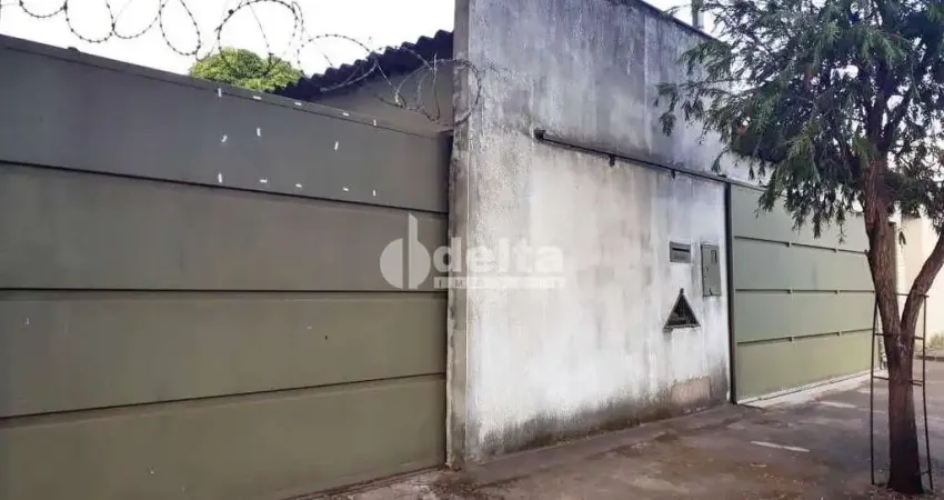 Casa com 3 quartos à venda no Tubalina, Uberlândia