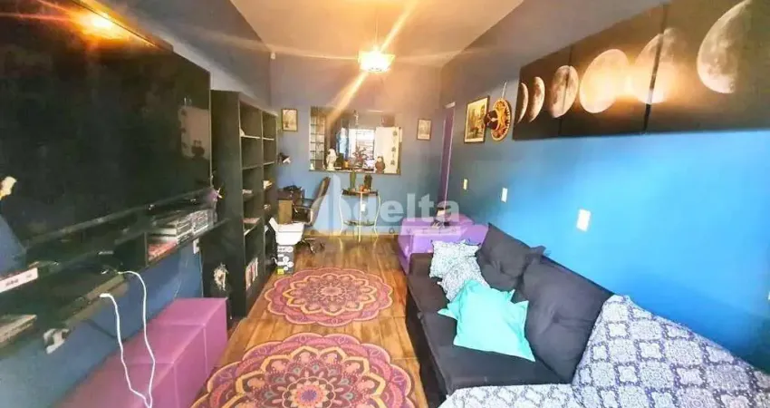 Casa residencial disponível para venda no bairro cidade jardim em uberlândia-mg