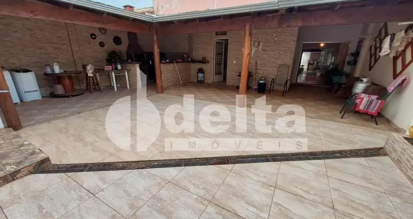 Casa disponível para venda no bairro novo mundo em uberlândia-mg