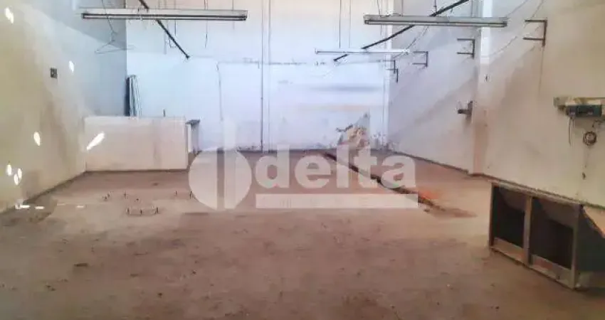 Galpão disponível para venda no bairro nossa senhora aparecida em uberlândia - mg.