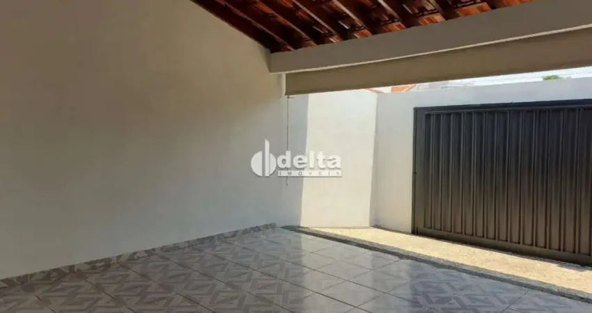 Casa disponível para venda no bairro Presidente Roosevelt em Uberlândia-MG
