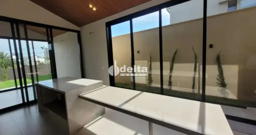 Casa no condomínio Tamboré disponível para venda em Uberlândia-MG