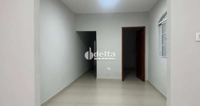 Casa disponível para locação no bairro Nossa Senhora Aparecida em Uberlândia-MG
