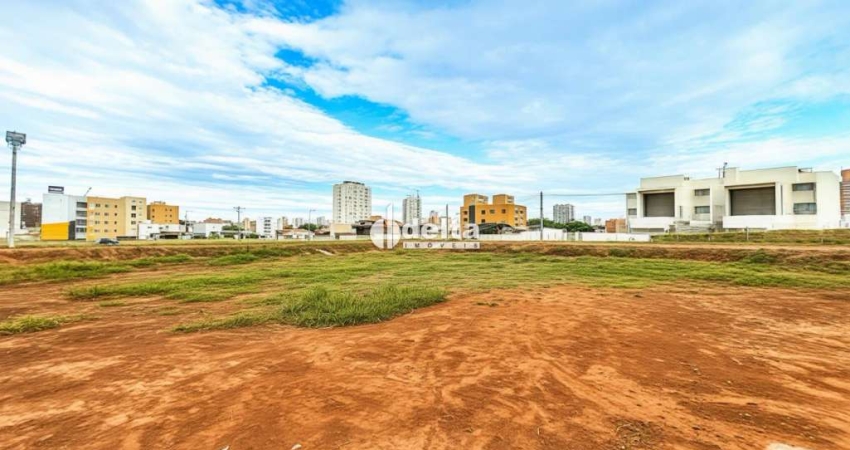 Terreno disponível para venda 360 m² no bairro Jardim Karaíba em Uberlândia-MG