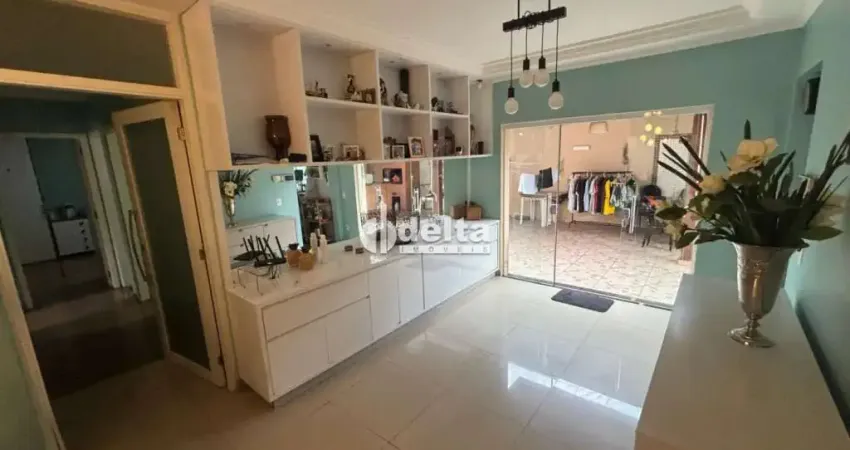 Casa residencial disponível para venda no bairro santa mônica em uberlândia-mg.