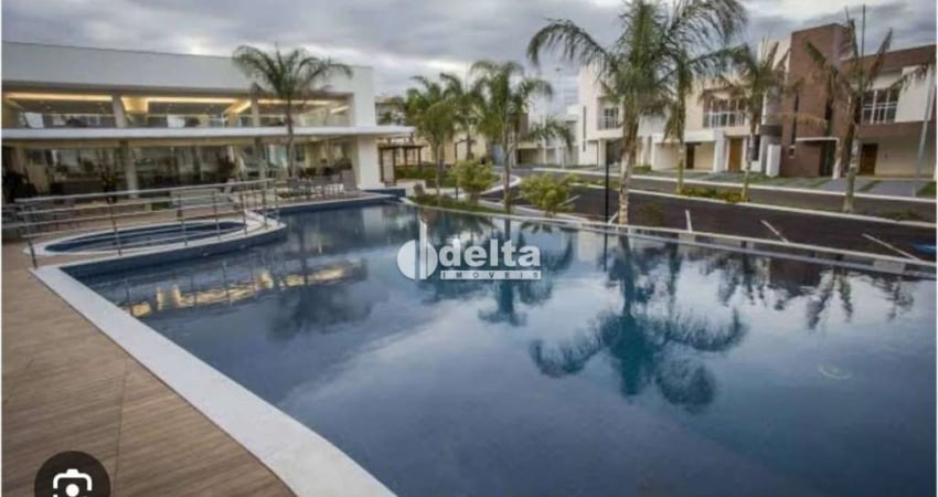 Casa no condomínio VILLAGE PARADISO II disponível para Venda em Uberlândia-MG