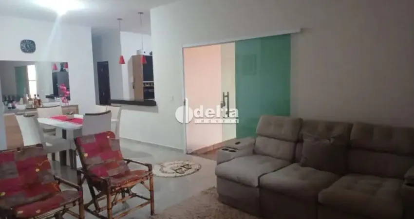 Casa disponível para venda no bairro pampulha em uberlândia-mg