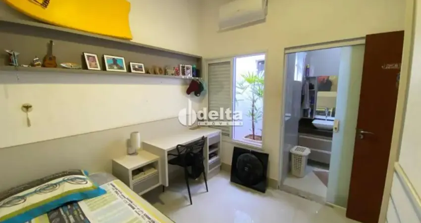Casa disponível para venda no bairro Cidade Jardim em Uberlândia MG