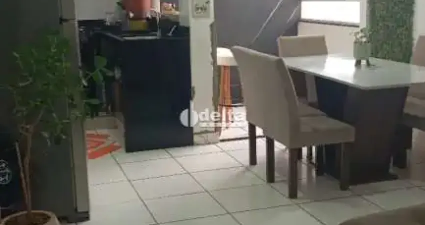 Apartamento disponível para venda no bairro Residencial Lago Azul em Uberlândia-MG