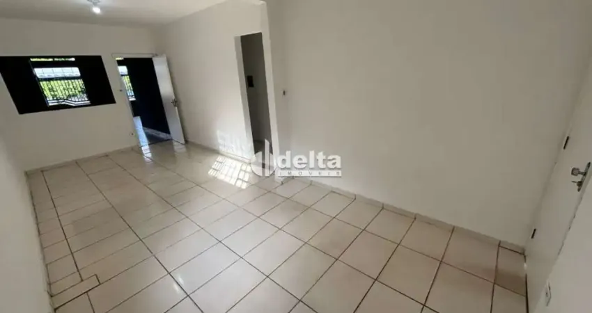 Casa residencial disponível para locação no bairro Jaraguá em Uberlândia-MG.