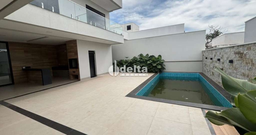 Casa em condomínio disponível para venda no bairro Laranjeiras em Uberlândia-MG