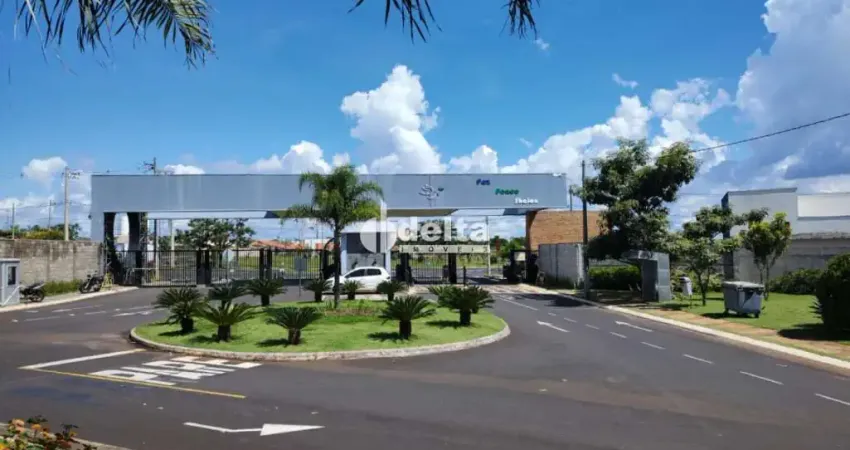 Casa no condomínio Terras Nova I disponível para venda em Uberlândia-MG