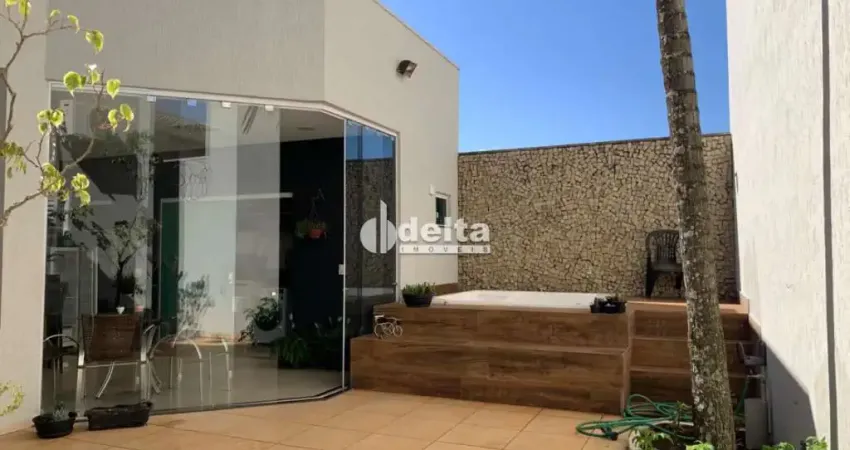 Casa disponível para venda no bairro Alto Umuarama em Uberlândia MG