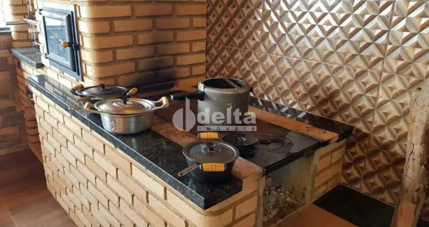 Chácara disponível para venda na Zona Rural de Uberlândia em Uberlândia-MG