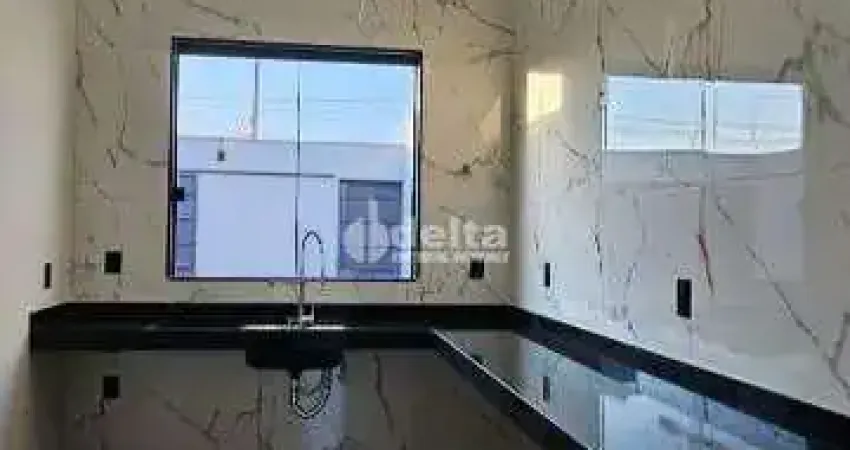 Casa residencial disponível para venda no bairro Jardim Brasília em Uberlândia-MG