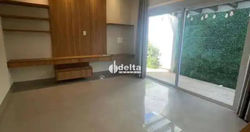 Casa no condomínio Golden Village para venda em Uberlândia-MG