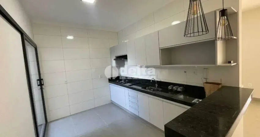 Casa residencial disponível para locação no bairro Novo Mundo em Uberlândia-MG.