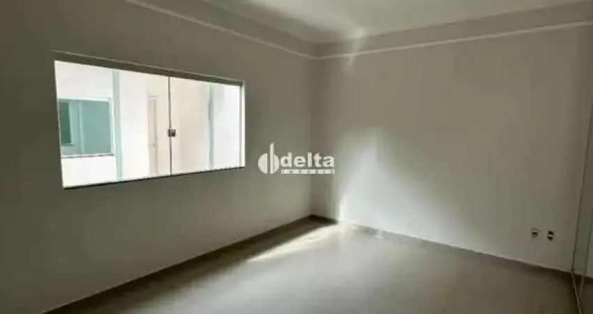 Casa residencial  disponível para venda no bairro Alto Umuarama em Uberlândia-MG