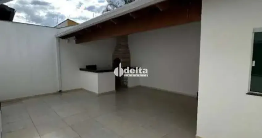 Casa residencial  disponível para venda no bairro Alto Umuarama em Uberlândia-MG