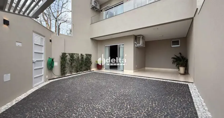 Casa disponível para venda no bairro Alto Umuarama em Uberlândia MG