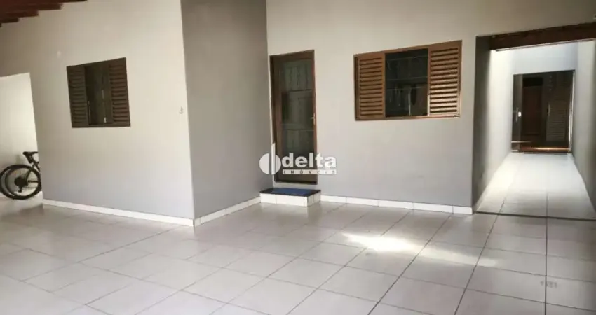 Casa à venda no bairro Santa Rosa ? Uberlândia/MG