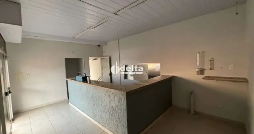 Galpão disponível para venda no bairro Martins em Uberlândia-MG