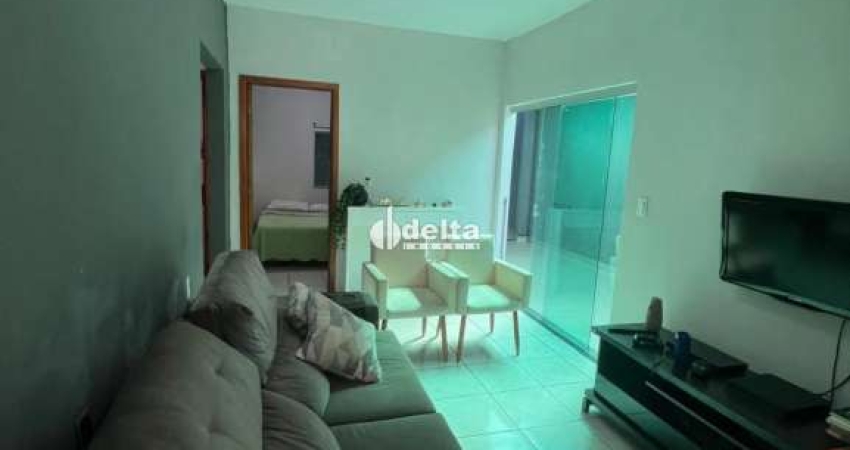 Casa residencial disponível para locação e venda no bairro Laranjeiras em Uberlândia-MG