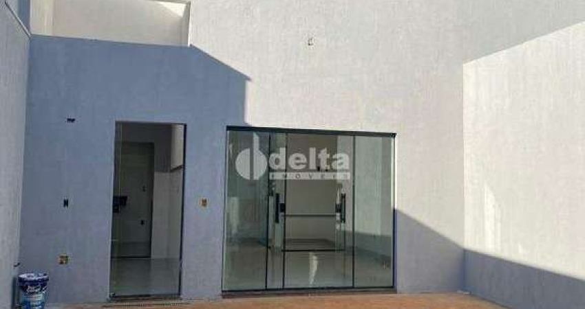 Casa residencial disponível para locação e venda no bairro Novo Mundo em Uberlândia-MG
