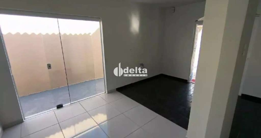 Casa disponível para locação no bairro Presidente Roosevelt em Uberlândia-MG