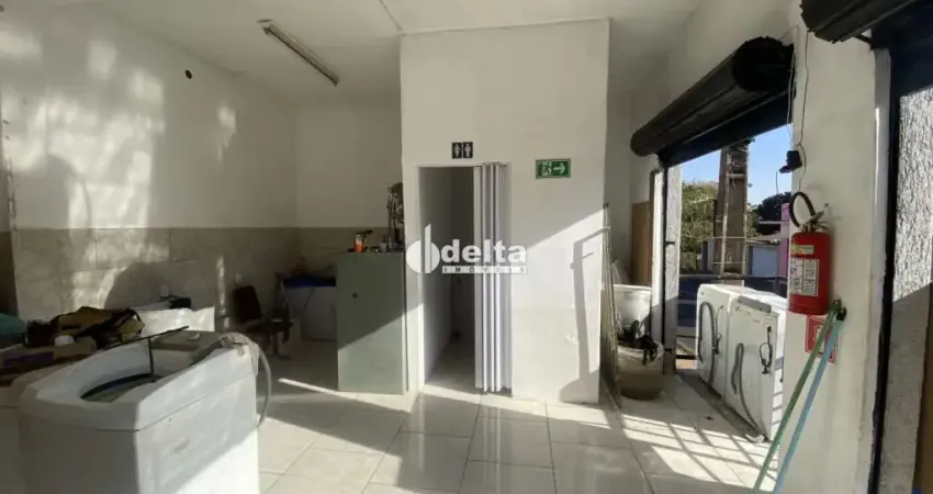Casa residencial disponível para venda no bairro Maravilha em Uberlândia-MG