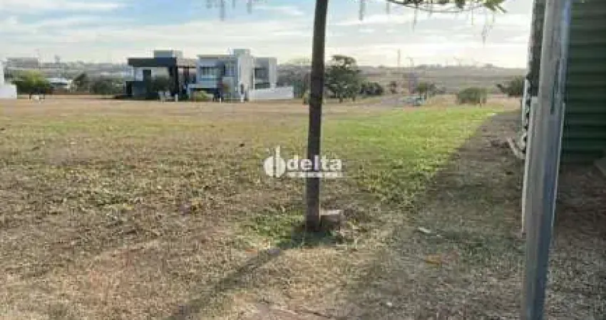 Terreno disponível para venda no bairro Granja Marileusa em Uberlândia-MG