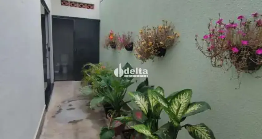 Casa disponível para venda no bairro Laranjeiras em Uberlândia MG