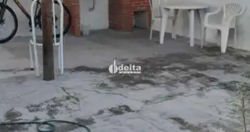 Casa disponível para venda no bairro residencial gramado em uberlândia-mg