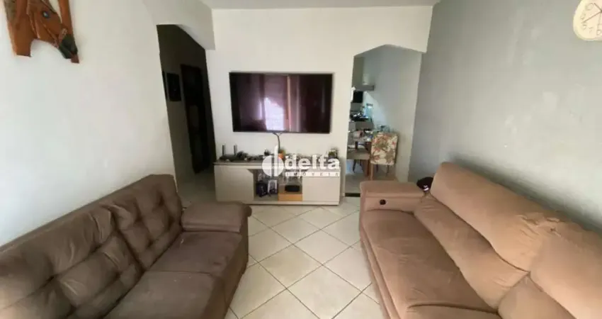 Casa residencial disponível para venda no bairro presidente roosevelt em uberlândia - mg.