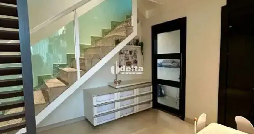 Cobertura com 3 quartos sendo 2 suítes disponível para venda no bairro copacabana em uberlândia - mg.