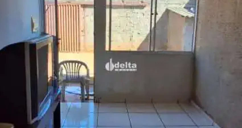 Casa residencial com 2 quartos disponível para venda no bairro pequis em uberlândia - mg.