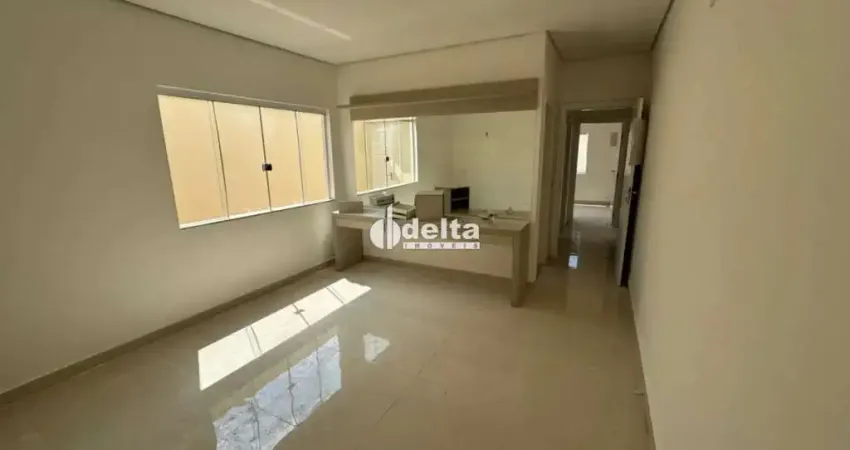 Casa residencial com 3 quartos sendo 2 suítes disponível para venda no bairro santa mônica em uberlândia - mg.