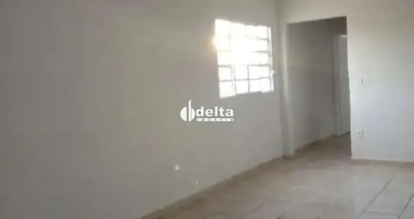 Imóvel de esquina residencial e comercial constituído de 3 imóveis independentes disponível para venda no bairro saraiva em uberlândia-mg