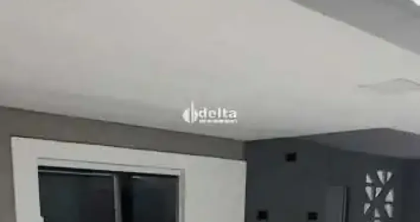 Casa residencial com 3 quartos sendo 1 suíte disponível para venda no bairro segismundo pereira em uberlândia-mg