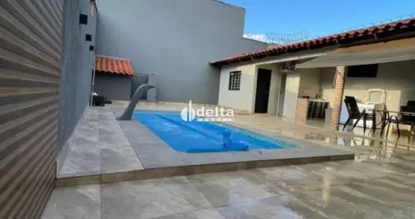 Casa com 3 quartos sendo 1 suite disponível para venda no bairro jardim patrícia em uberlândia-mg