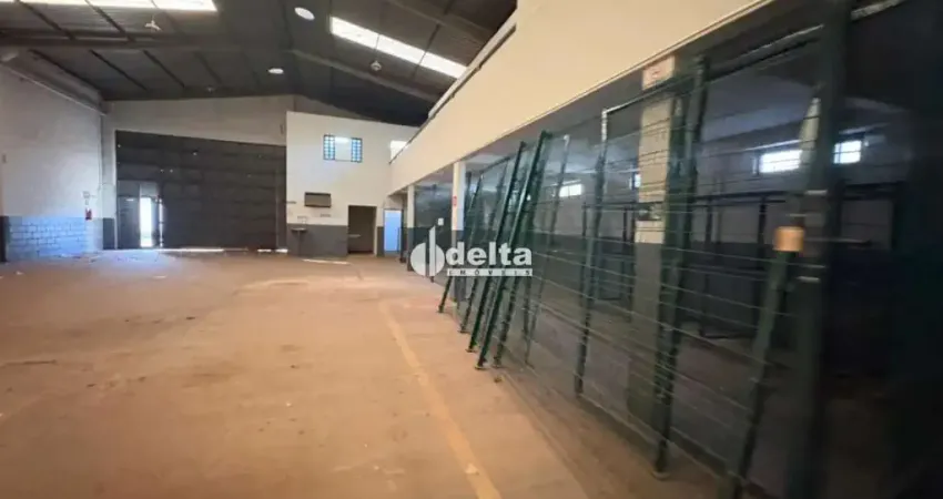Galpão comercial disponível para locação e venda no bairro umuarama em uberlândia-mg