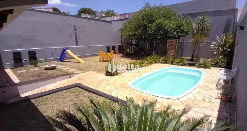 Casa com 4 quartos sendo 2 suite disponível para venda no bairro cidade jardim em uberlândia-mg