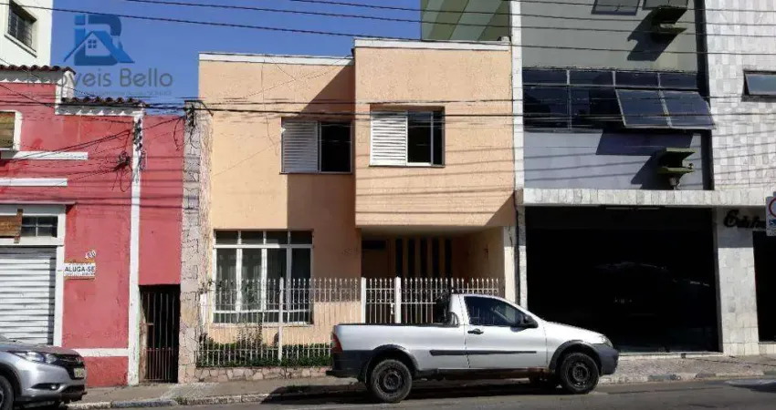 Casa com 3 dormitórios à venda, 160 m² por R$ 650.000,00 - Centro - Itatiba/SP