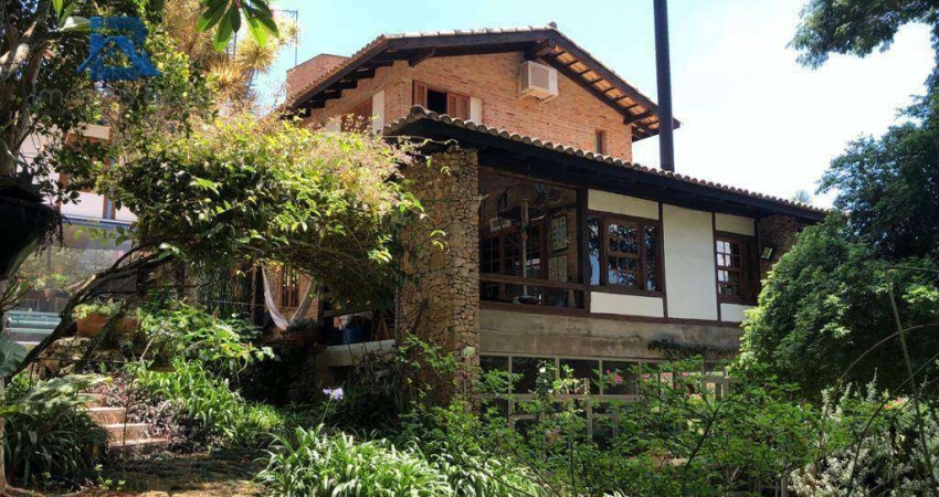 Casa com 4 dormitórios à venda, 600 m² por R$ 3.050.000,00 - Parque das Laranjeiras - Itatiba/SP