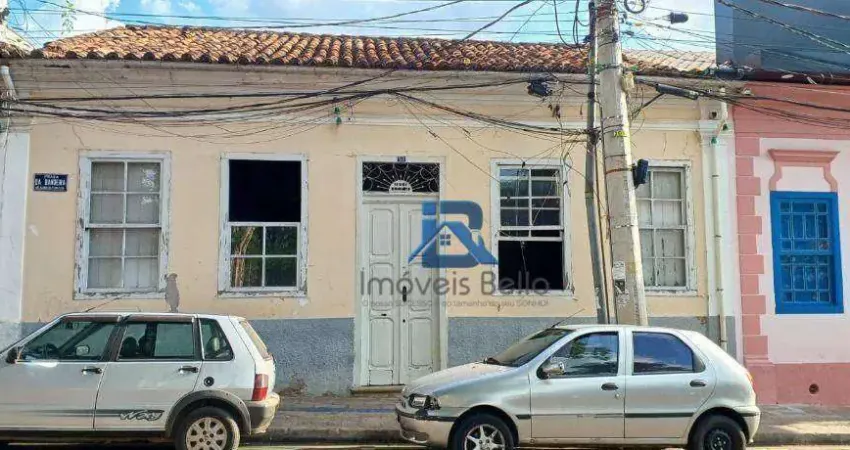 Casa com 3 quartos à venda na Praça da Bandeira, Centro, Itatiba