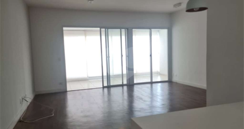 Apartamento com 2 quartos à venda ou para locação em Parque Reboucas - SP